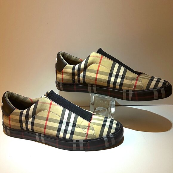 Final Markdown! Closing End Like New BURBERRY Classic Checked Sneakers Size 41 - Picture 4 of 7